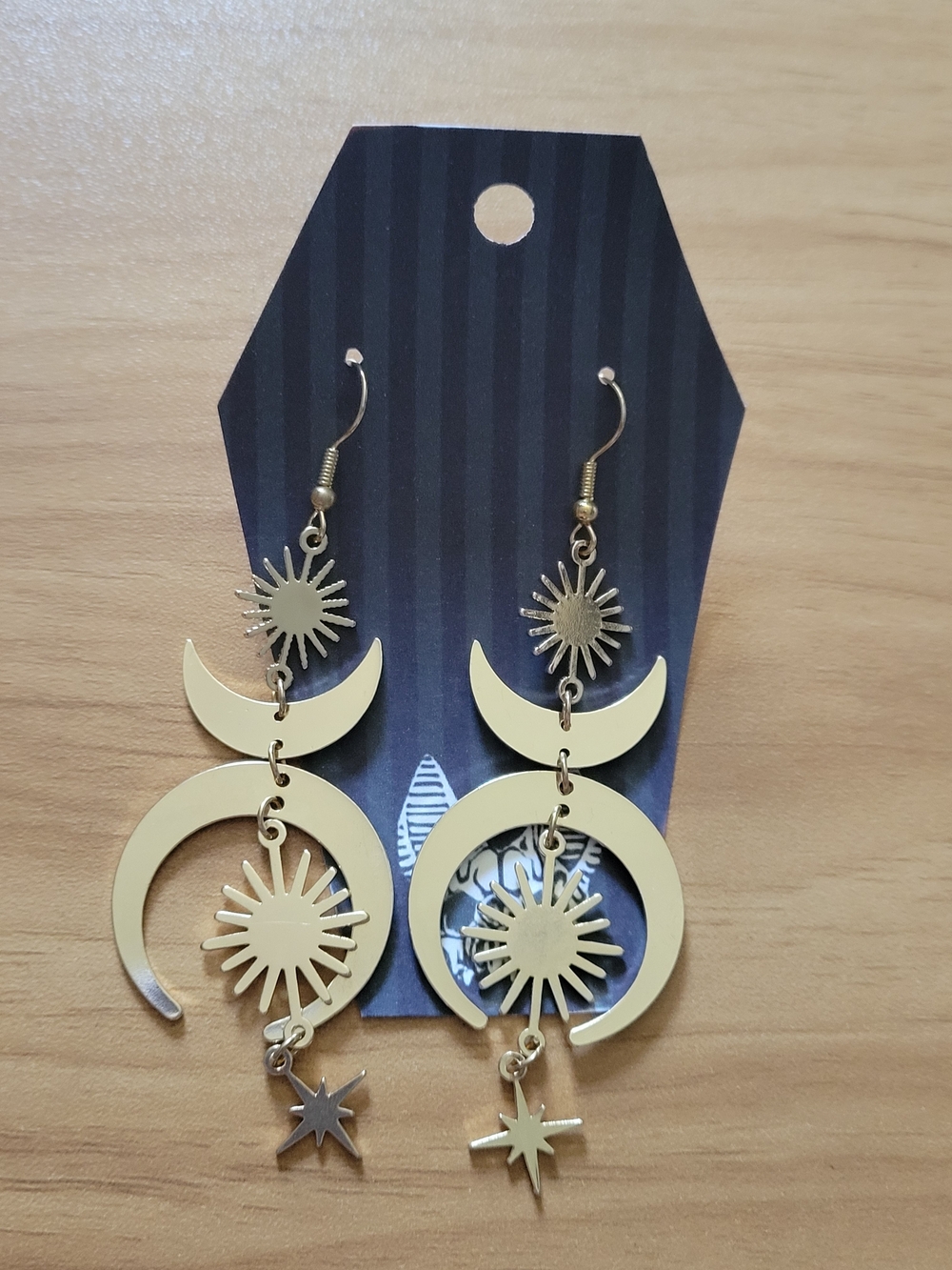 💀NEW💀Hand Crafted Gold Celestial Moon & Star Dangle Earrings